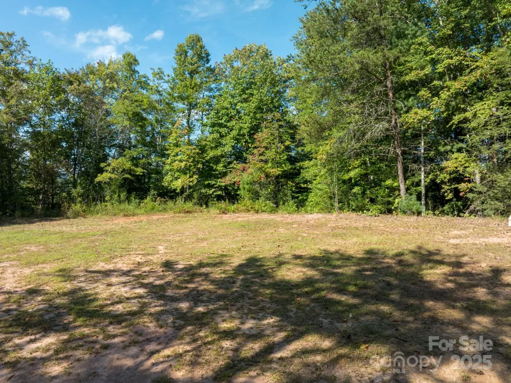 2340 Twin Poplars Lane Lenoir, NC 28645
