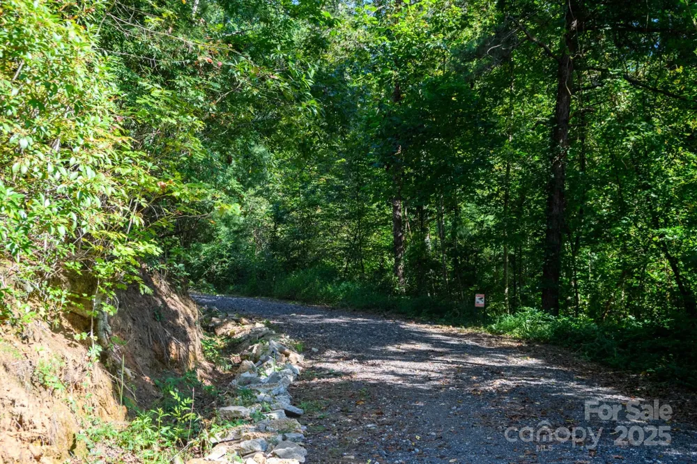 2340 Twin Poplars Lane Lenoir, NC 28645