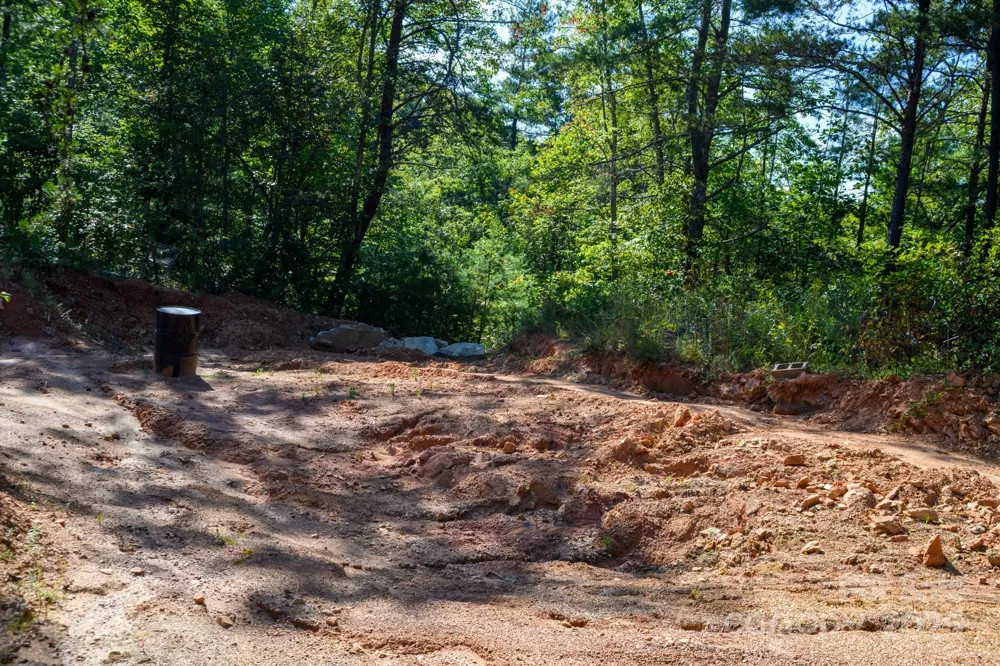 2340 Twin Poplars Lane Lenoir, NC 28645