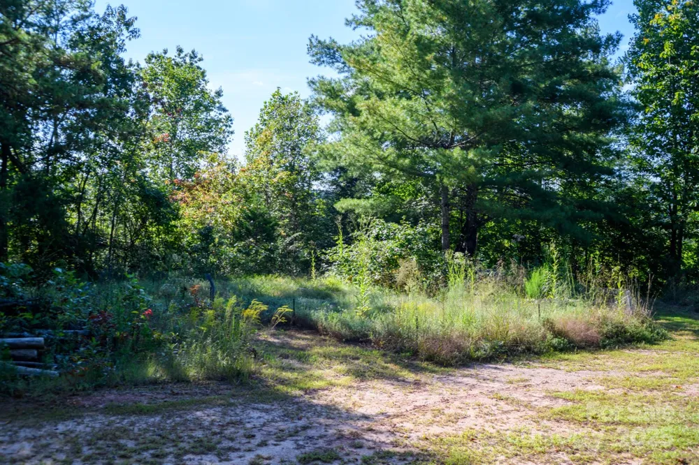 2340 Twin Poplars Lane Lenoir, NC 28645
