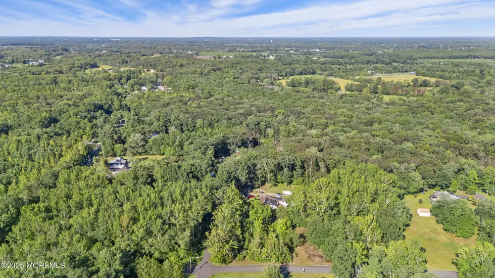 8 W Raymond Avenue Medford, NJ 08055
