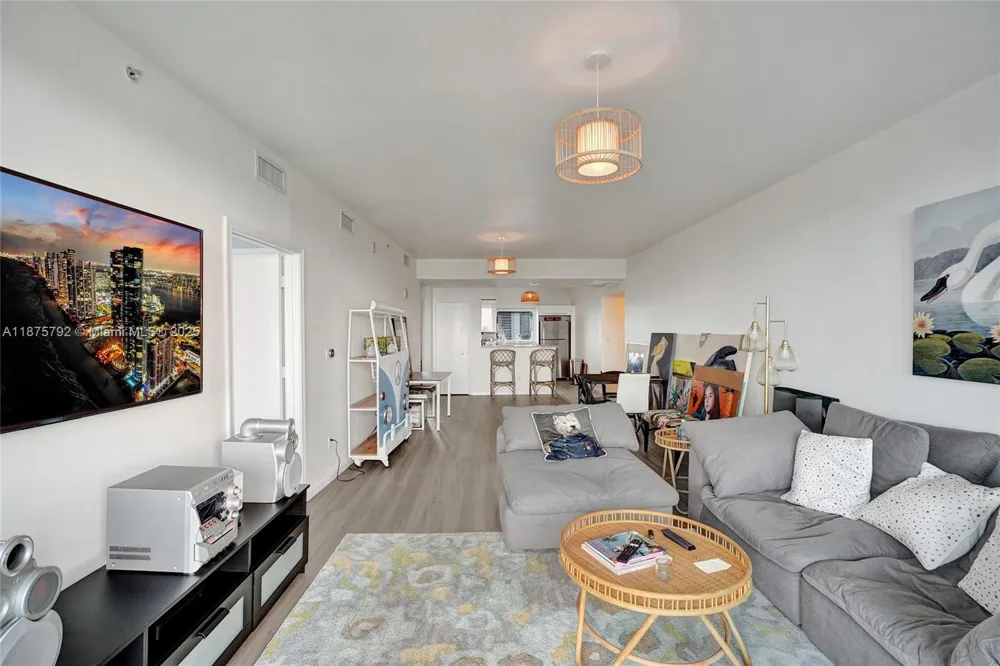 601 NE 36th St #2703 Miami, FL 33137