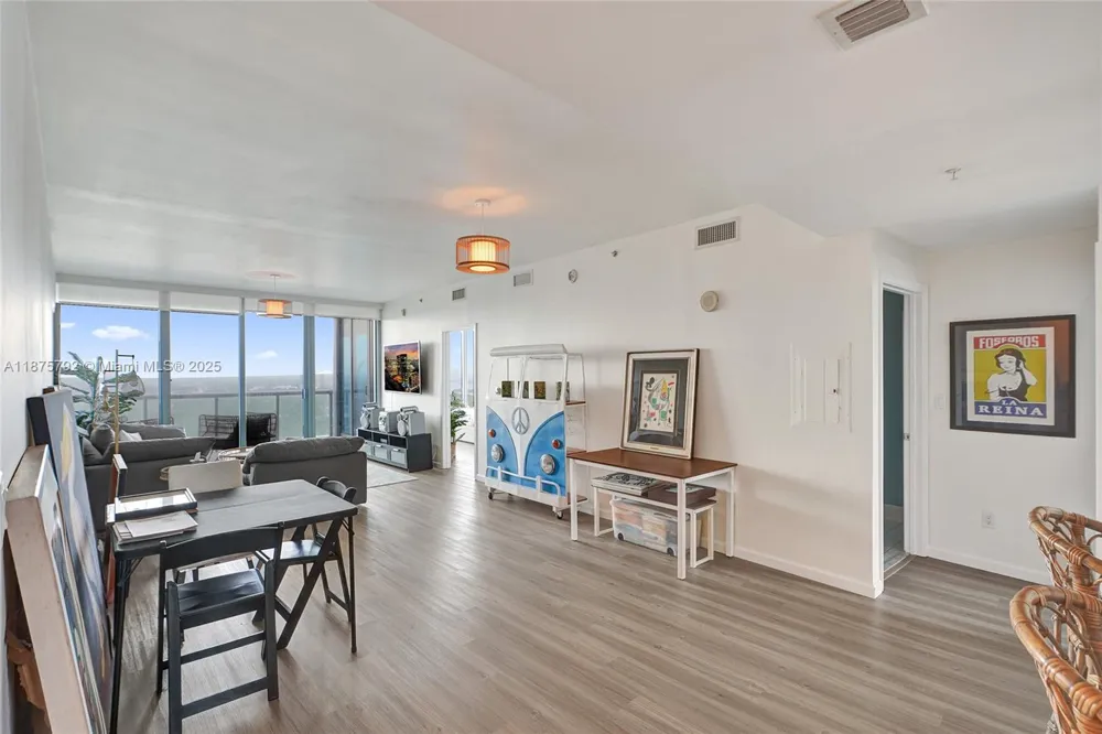 601 NE 36th St #2703 Miami, FL 33137