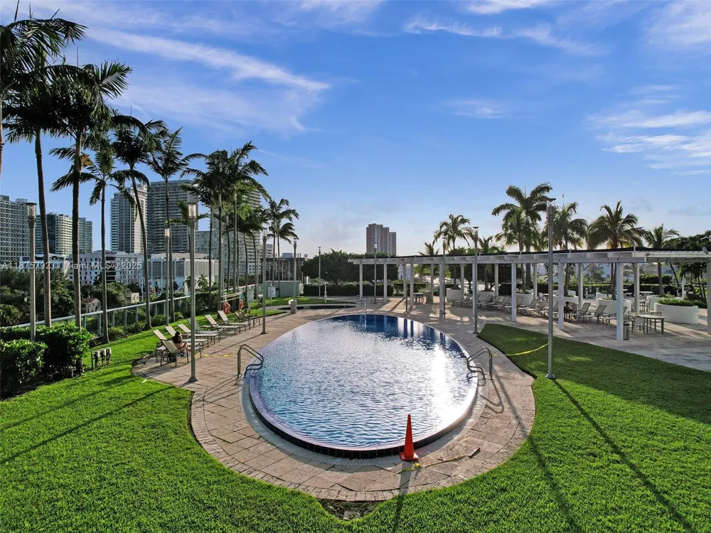 601 NE 36th St #2703 Miami, FL 33137