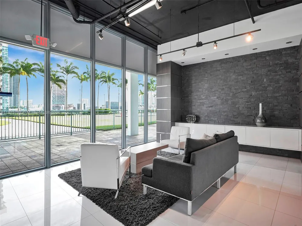 601 NE 36th St #2703 Miami, FL 33137
