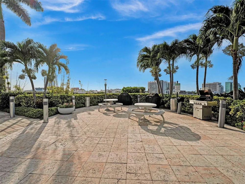 601 NE 36th St #2703 Miami, FL 33137