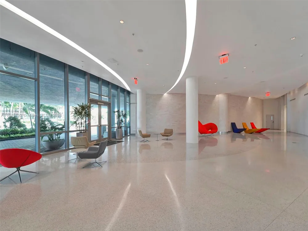 601 NE 36th St #2703 Miami, FL 33137