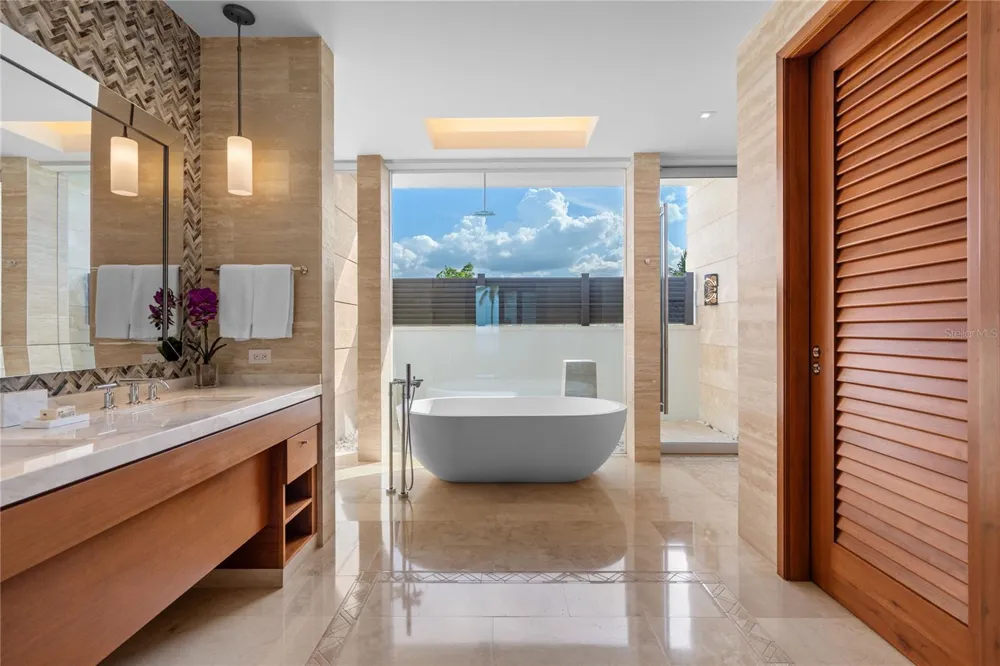 200 Dorado Beach Drive 3731 WEST BEACH, A RITZ-CARLTON RESIDENCES #3731 Dorado, PR 00646