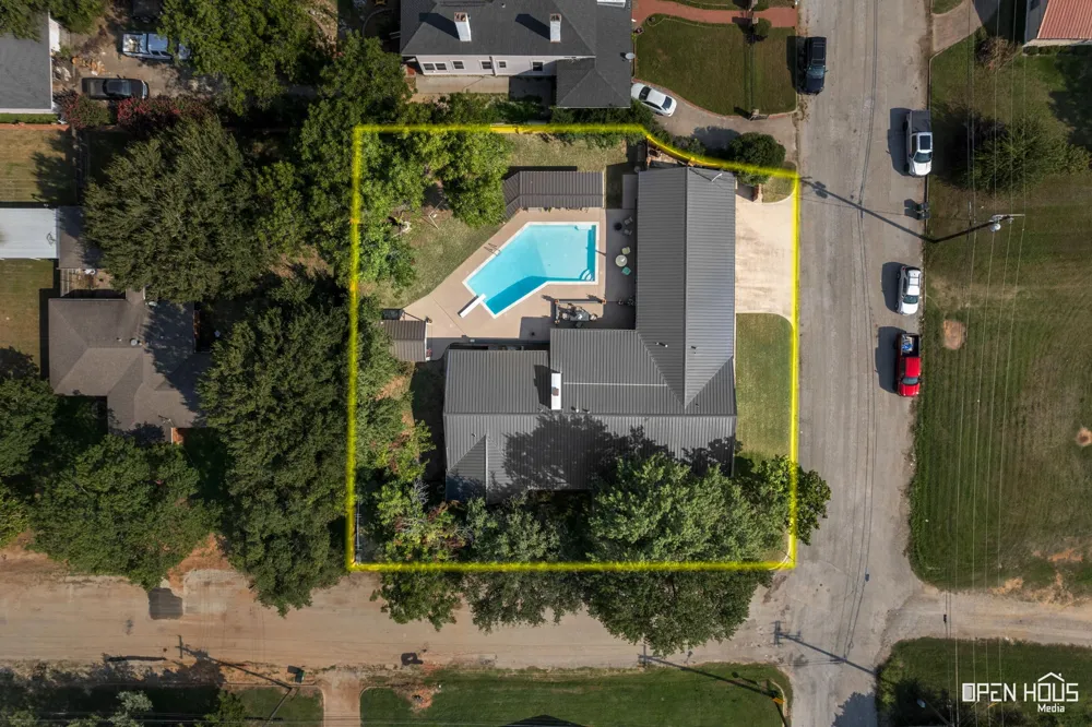 716 E South Street Henrietta, TX 76365