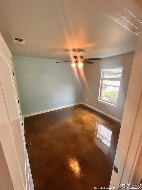 113 S Third Skidmore, TX 78389