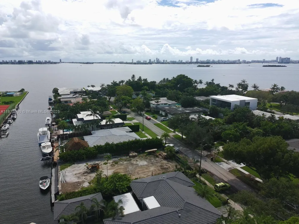 1545 NE 104th St Miami Shores, FL 33138