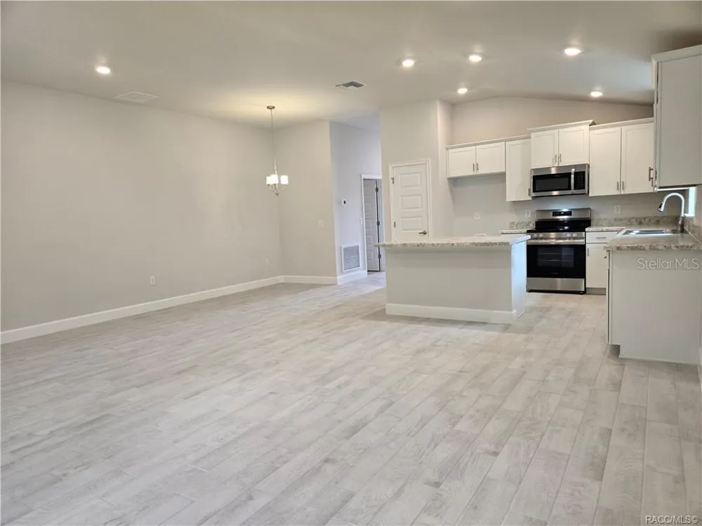 956 IBIS CIRCLE Inverness, FL 34453