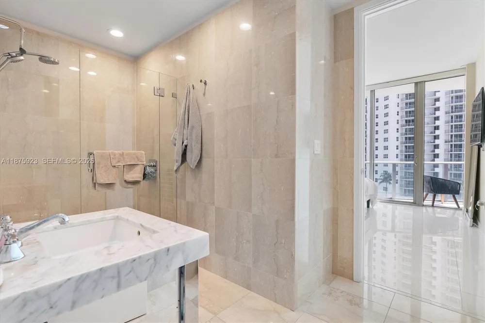17475 Collins Ave #503 Sunny Isles Beach, FL 33160
