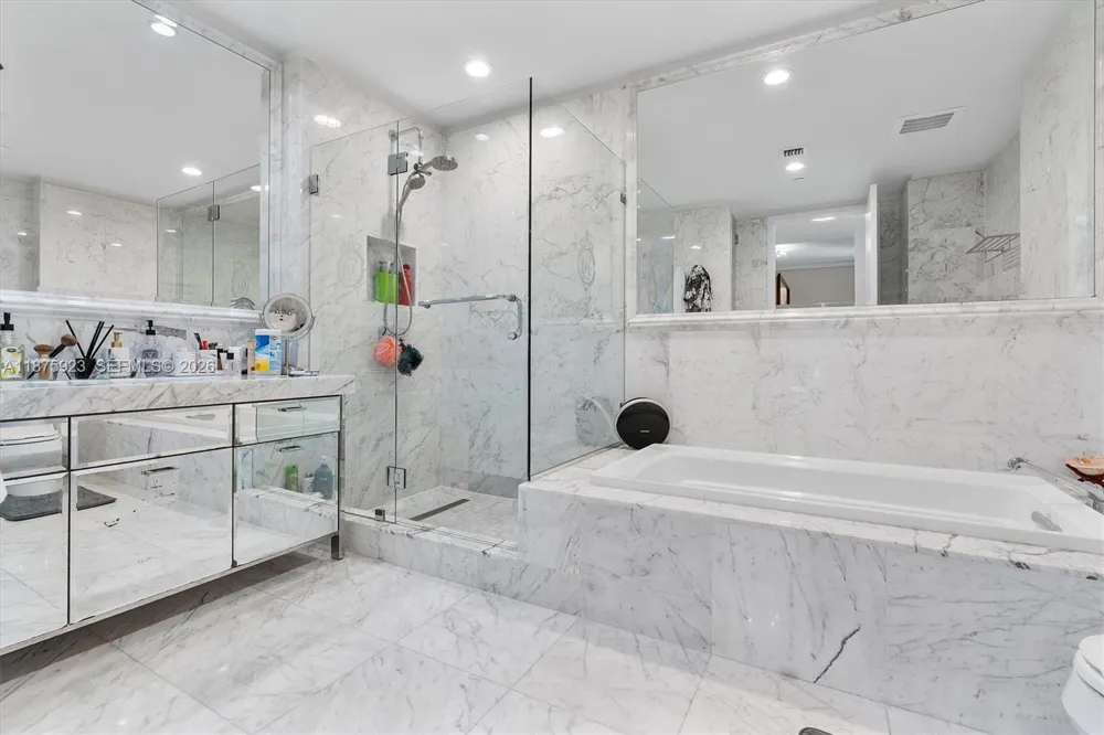 17475 Collins Ave #503 Sunny Isles Beach, FL 33160