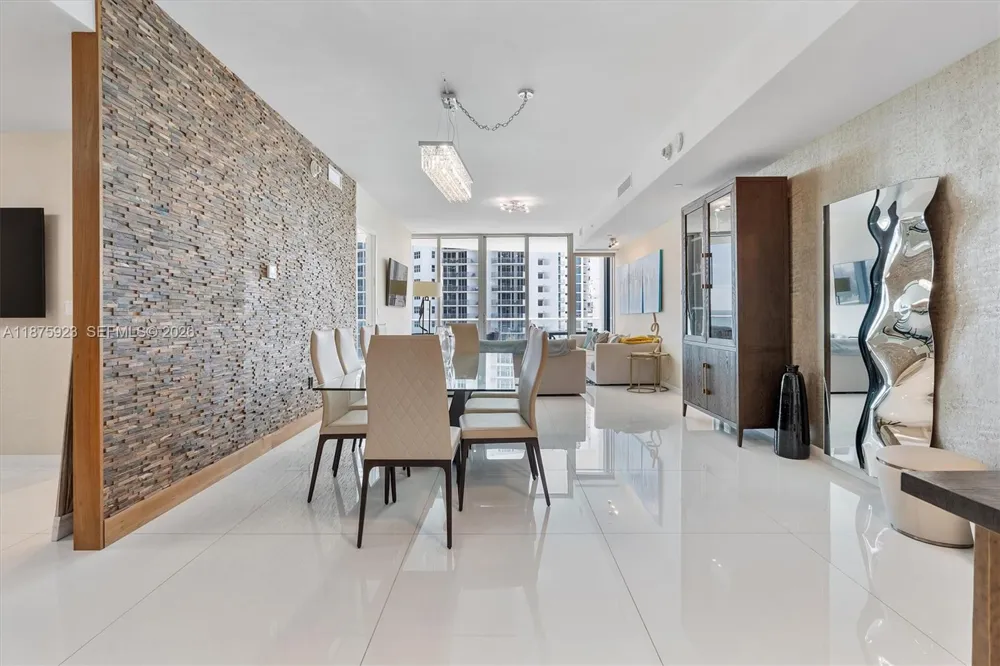 17475 Collins Ave #503 Sunny Isles Beach, FL 33160