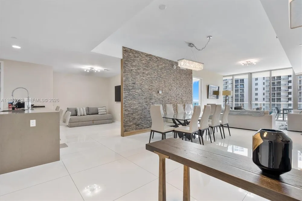 17475 Collins Ave #503 Sunny Isles Beach, FL 33160