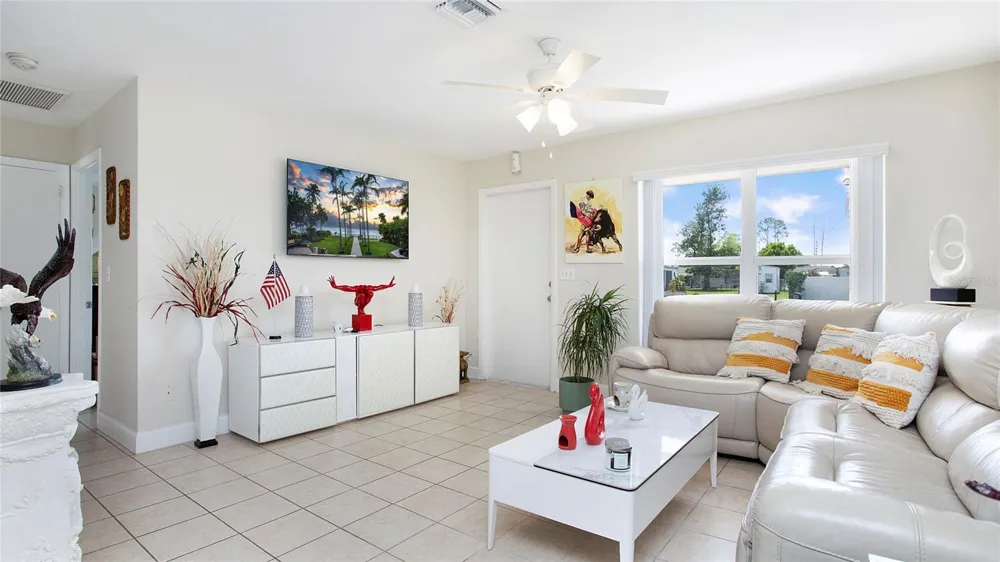 515 YORK ROAD Lehigh Acres, FL 33936