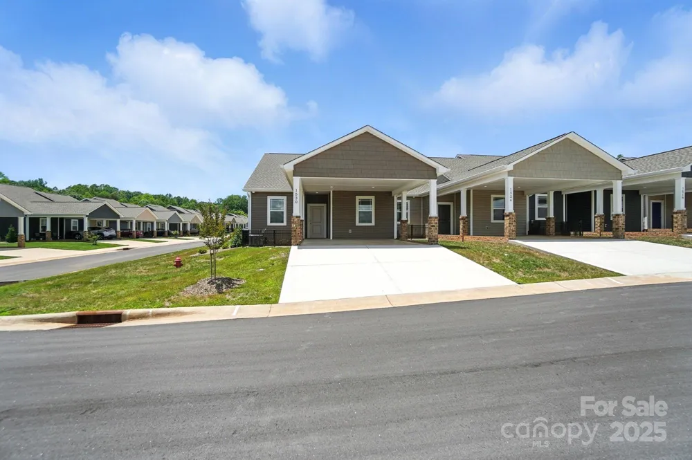1530 29th Street SE Hickory, NC 28602