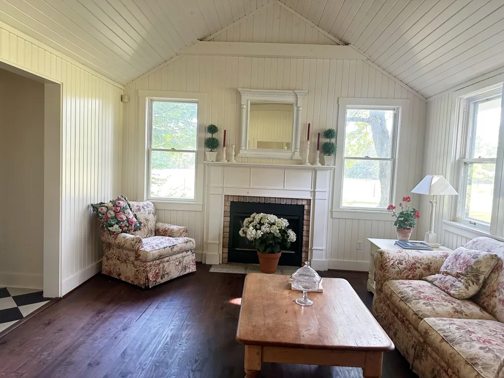 10406 300 E LaPorte, IN 46350