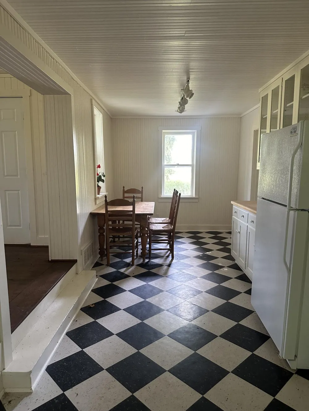 10406 300 E LaPorte, IN 46350