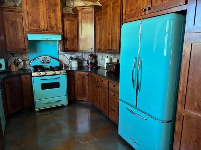 1815 Ranch Road 2597 Sonora, TX 76950