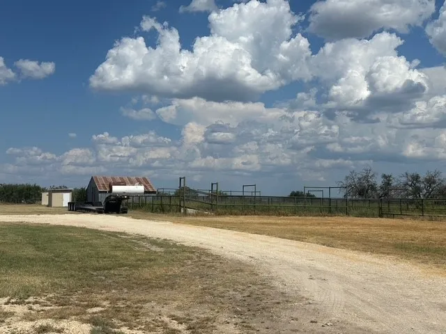 1815 Ranch Road 2597 Sonora, TX 76950
