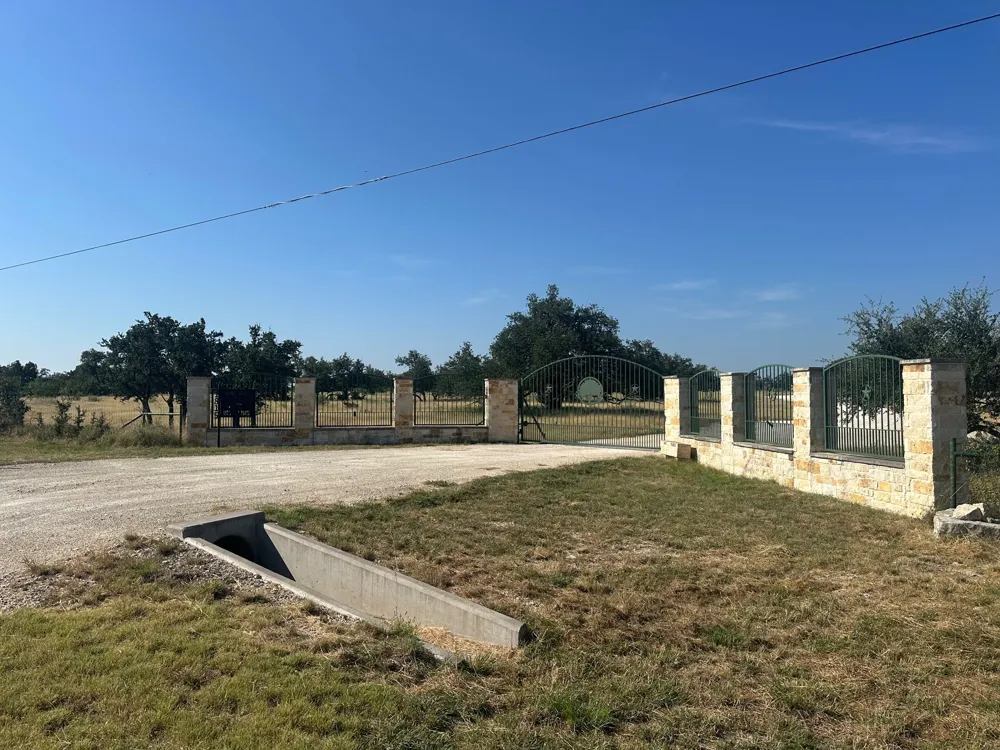 1815 Ranch Road 2597 Sonora, TX 76950