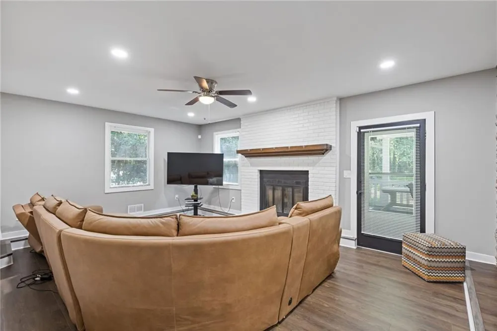 742 Mountain View Drive Stone Mountain, GA 30083