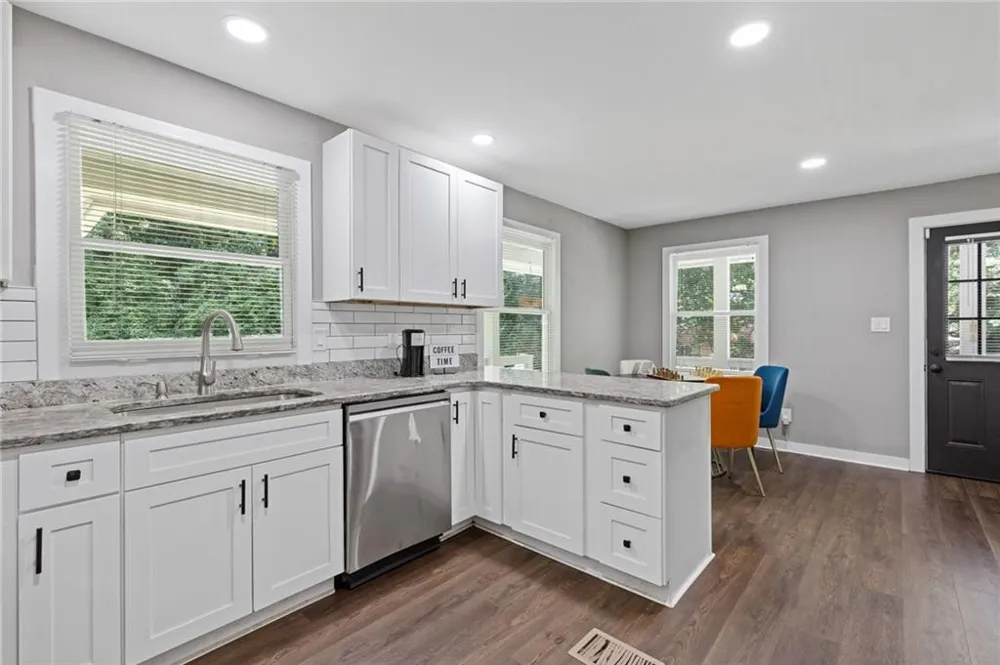 742 Mountain View Drive Stone Mountain, GA 30083