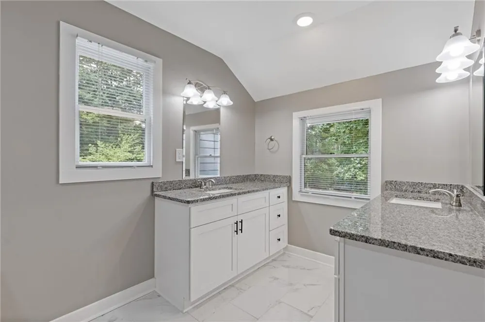 742 Mountain View Drive Stone Mountain, GA 30083