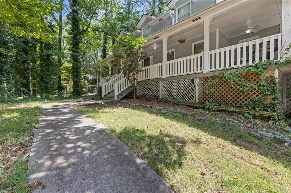 742 Mountain View Drive Stone Mountain, GA 30083