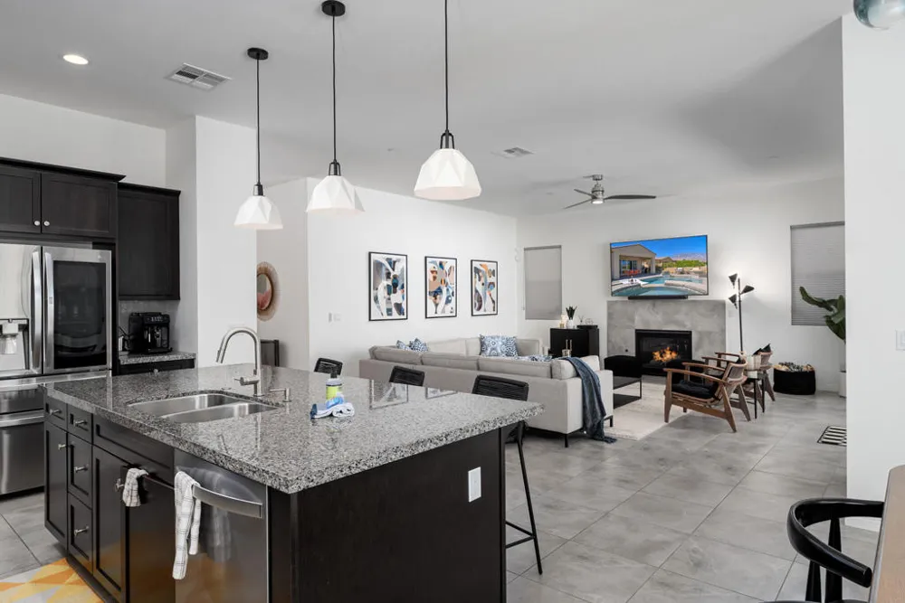 67372 Zuni Court Cathedral City, CA 92234
