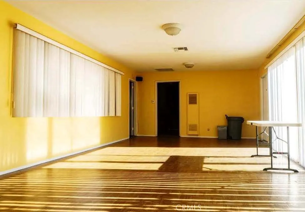 2817 Montrose Avenue Glendale, CA 91214