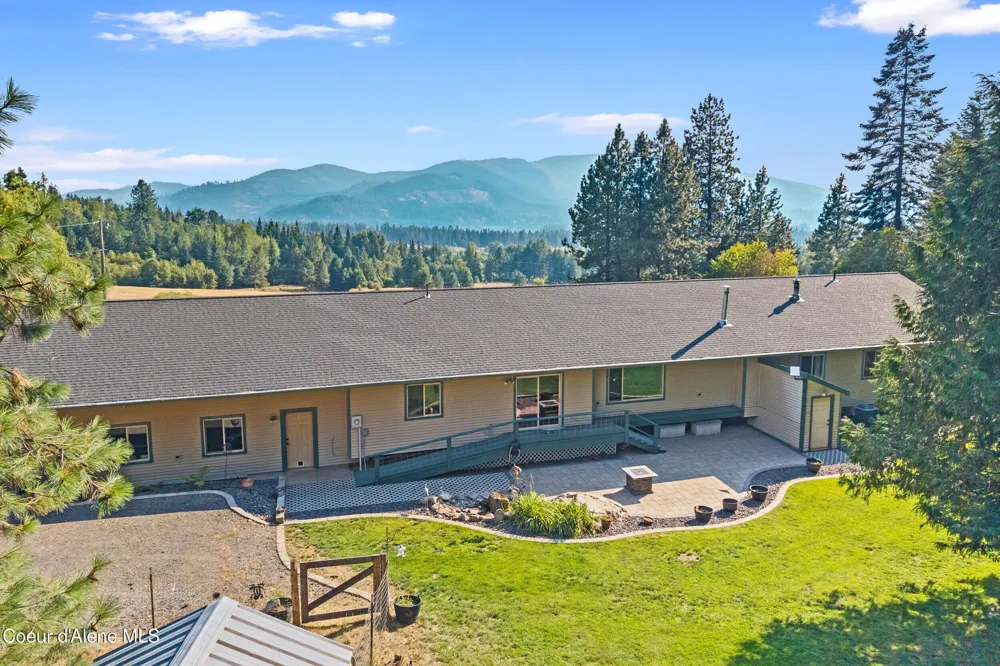 1702 Eastside Road Priest River, ID 83856