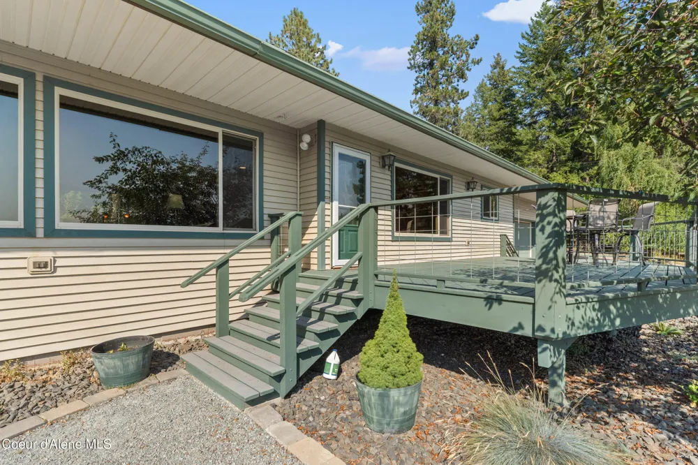 1702 Eastside Road Priest River, ID 83856