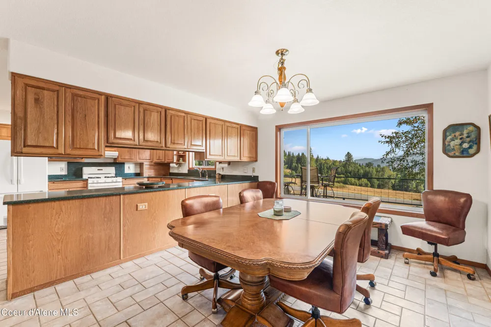 1702 Eastside Road Priest River, ID 83856