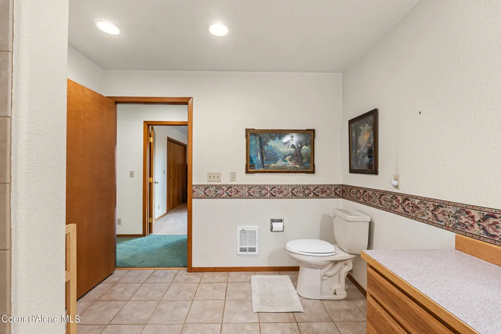1702 Eastside Road Priest River, ID 83856