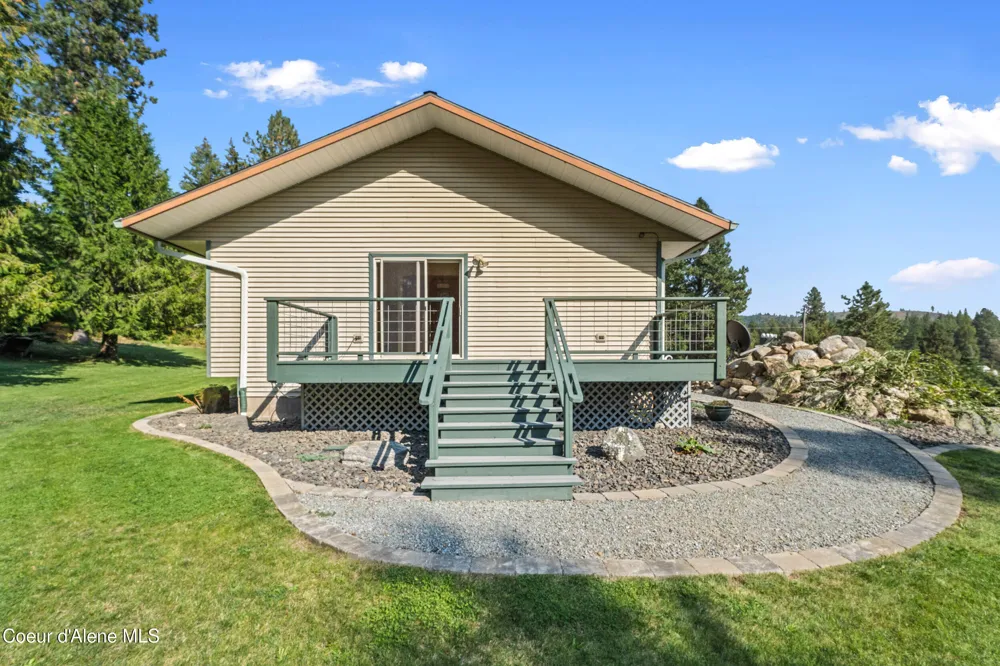 1702 Eastside Road Priest River, ID 83856