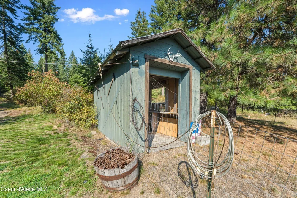 1702 Eastside Road Priest River, ID 83856