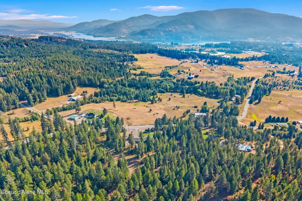 1702 Eastside Road Priest River, ID 83856