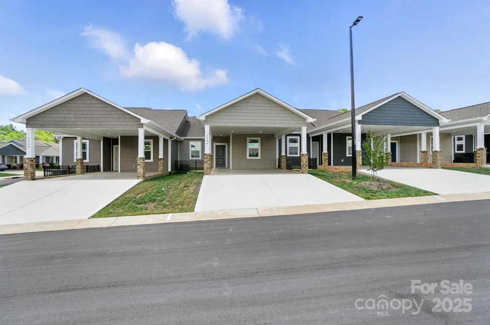 1524 29th Street SE Hickory, NC 28602