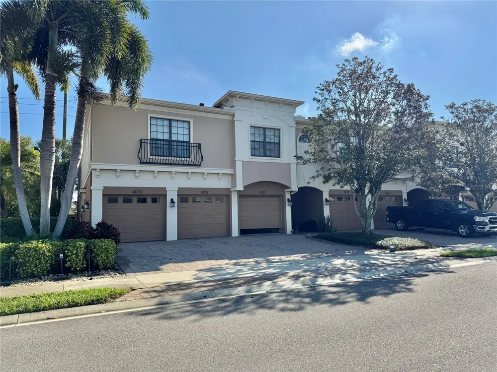 4037 OVERTURE CIRCLE #4037 Bradenton, FL 34209