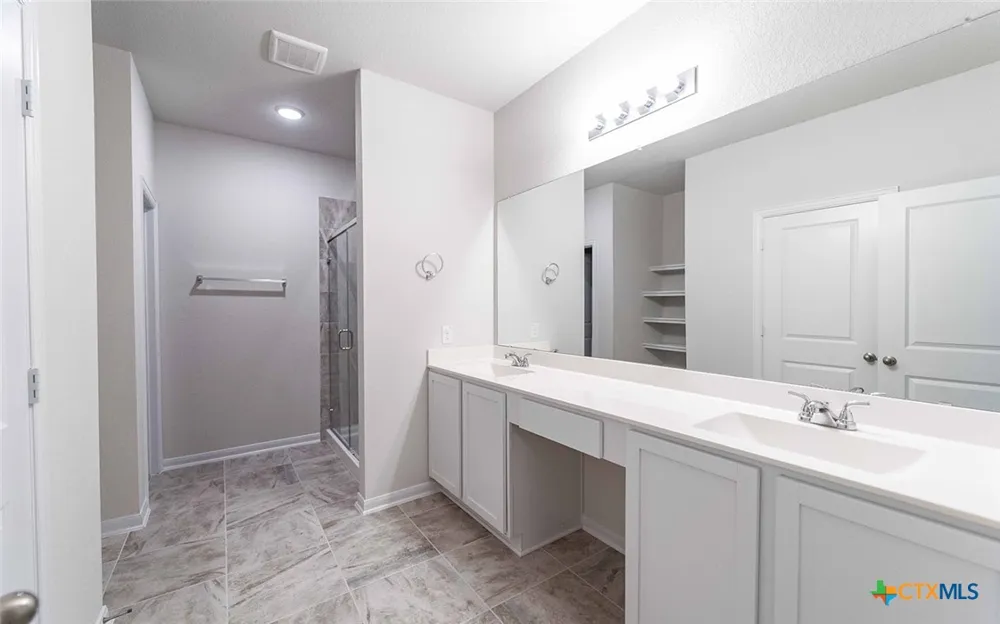 300 Jills Path Seguin, TX 78155