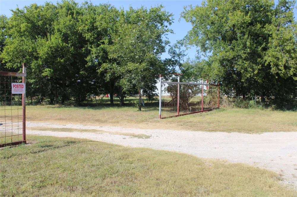 7901 COUNTY ROAD 620 Blanket, TX 76432