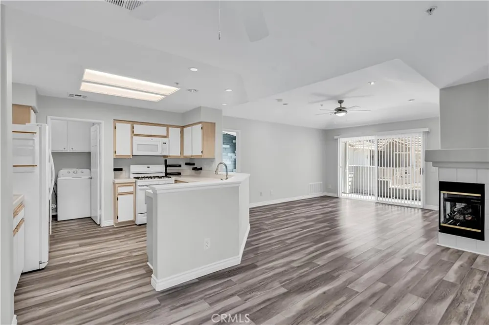 6631 Laurelton Lane #203