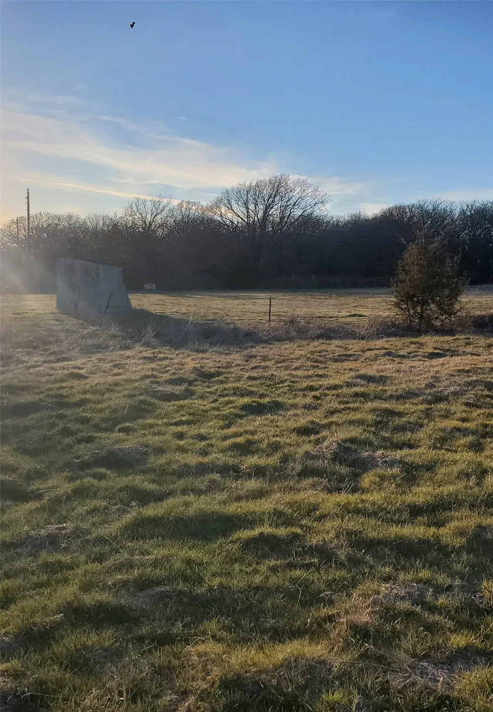 C. R. 2610 Ivanhoe, TX 75447
