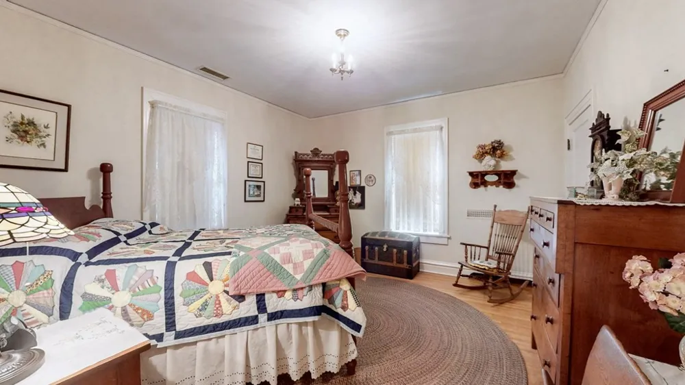 505 Walnut St Paris, TN 38242