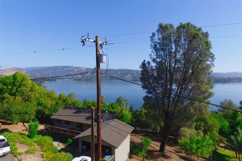 3407 Toyon Ct