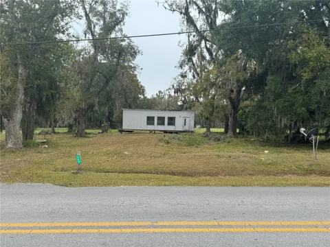 108 E MARKET ROAD