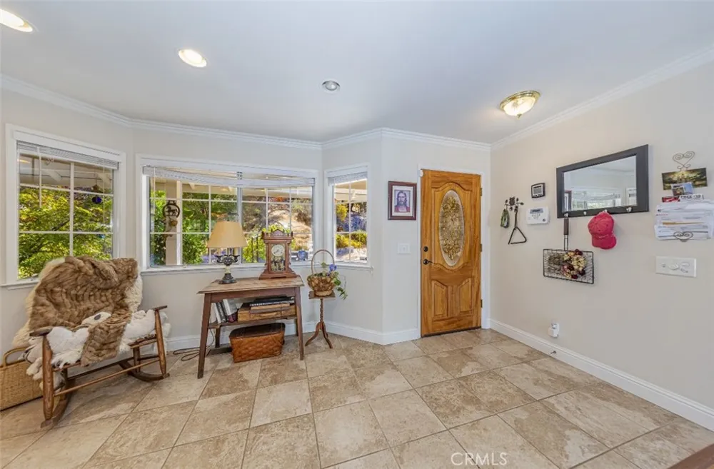 50622 Critter Creek Lane Oakhurst, CA 93644
